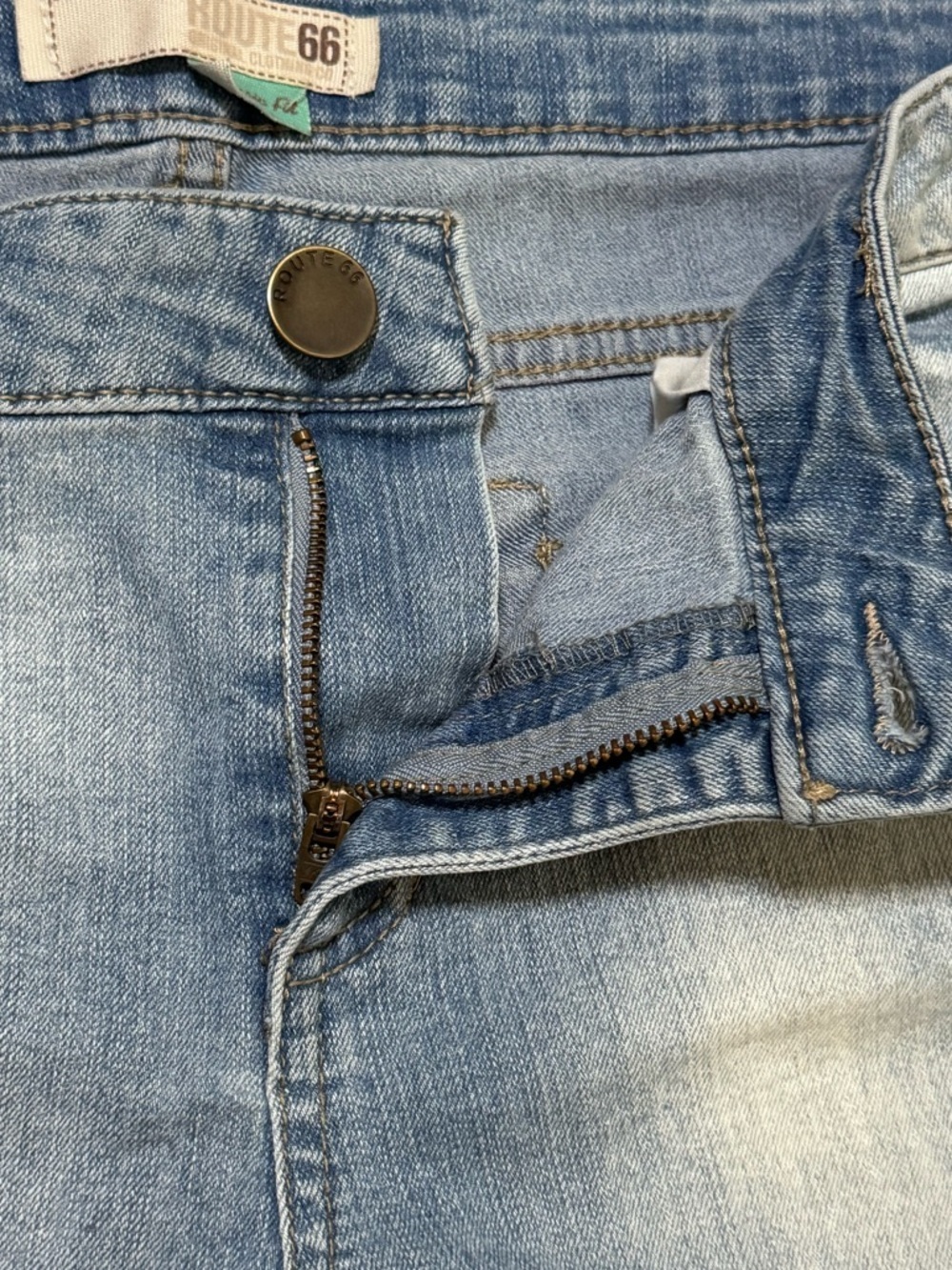 Route 66 Classic Fit Light Wash Denim Blue Jean Shorts Cotton Polyester Women 14 - Picture 9 of 17